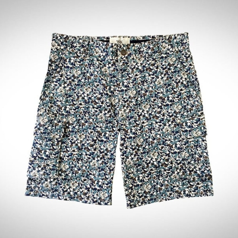 GREEN FLORAL CARGO SHORTS NWOT BY WRK
